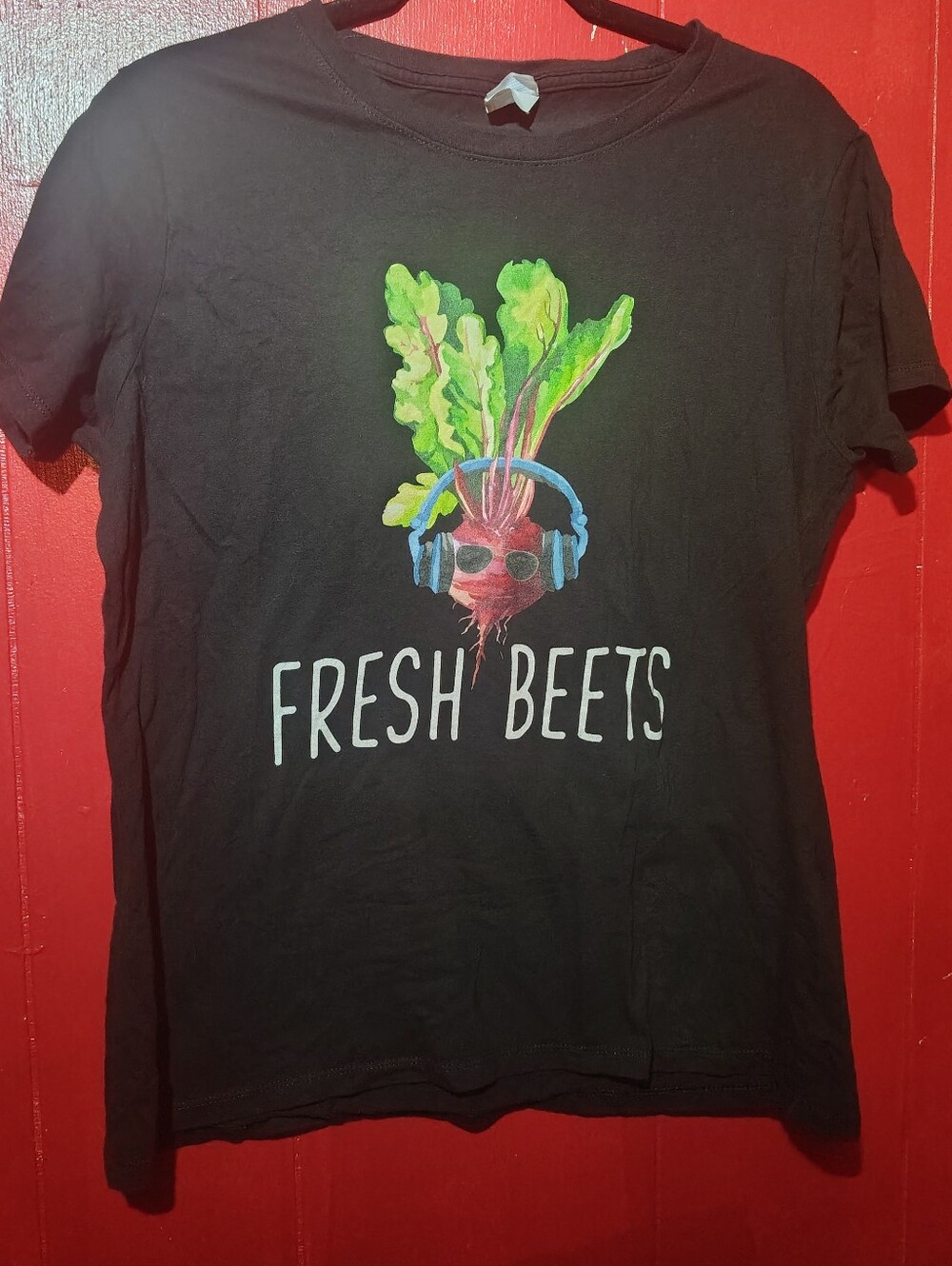 Graphic Tee. Beets ✨